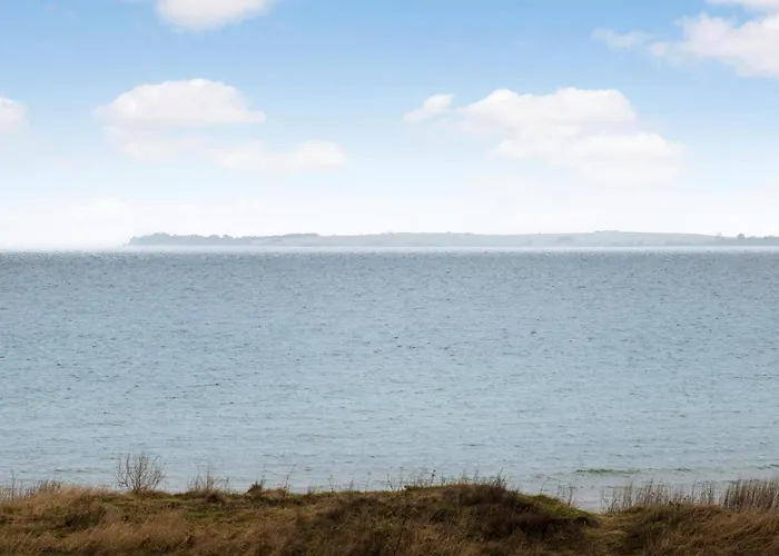 Kysthusene, Lejl 12 *